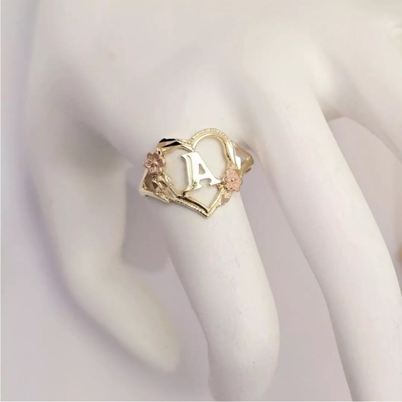 New Solid 14K Gold Initial Heart Ring Letter L all initials are available - Picture 9 of 9